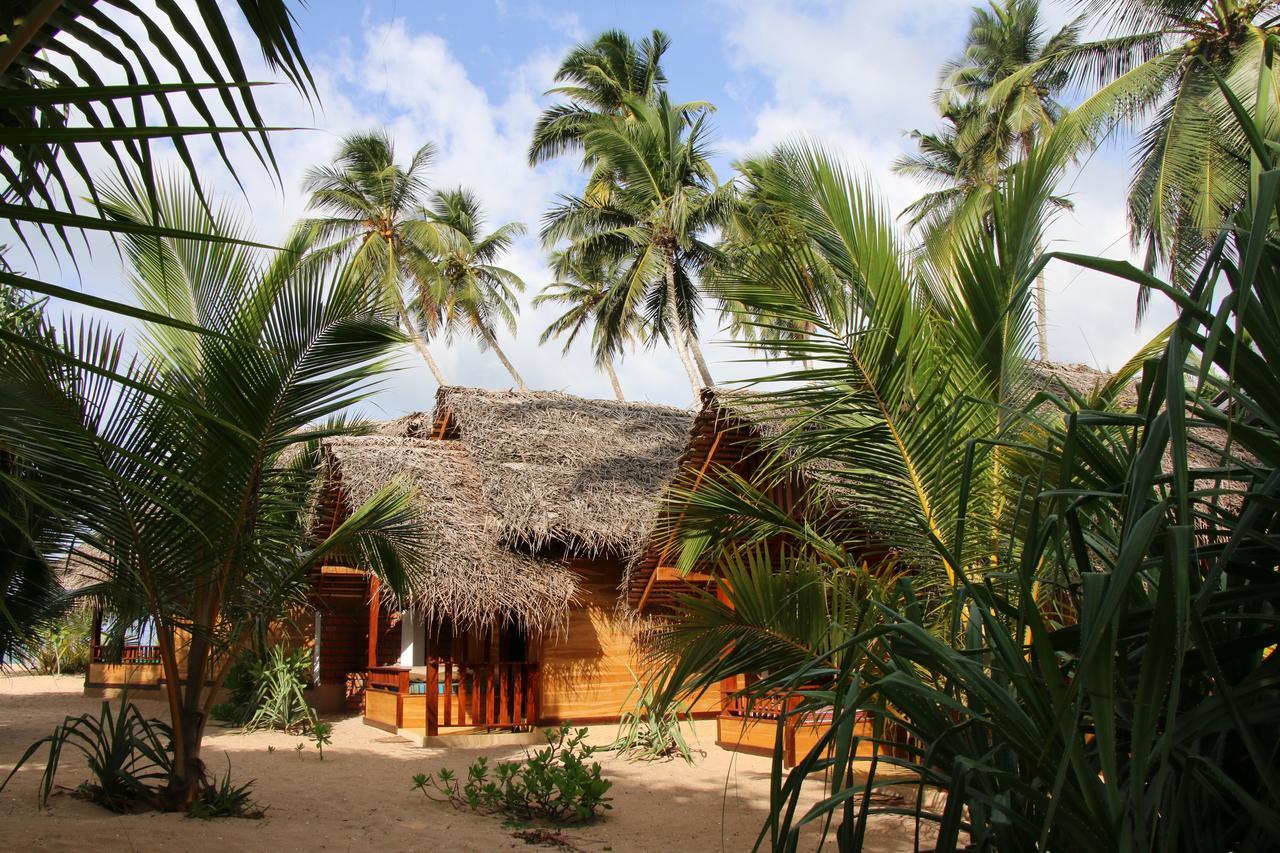Shiva'S Beach Cabanas Tangalle Esterno foto