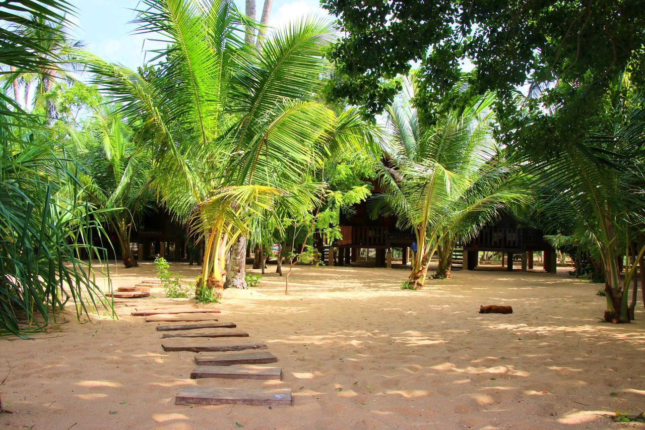 Shiva'S Beach Cabanas Tangalle Esterno foto