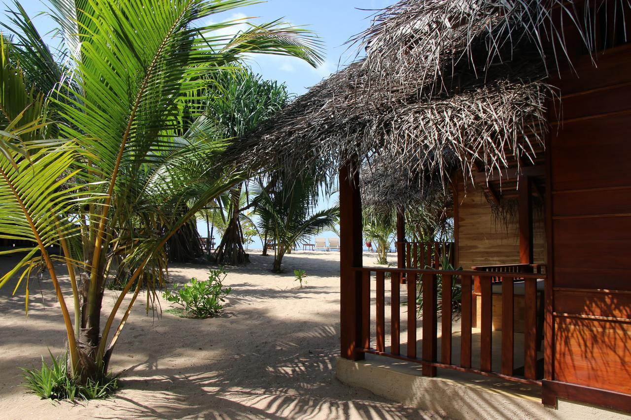 Shiva'S Beach Cabanas Tangalle Esterno foto