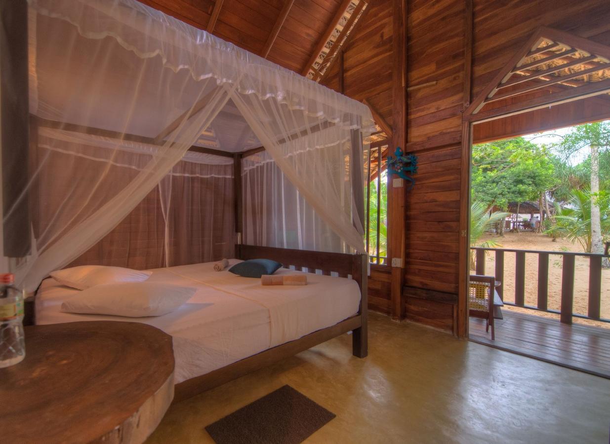 Shiva'S Beach Cabanas Tangalle Esterno foto