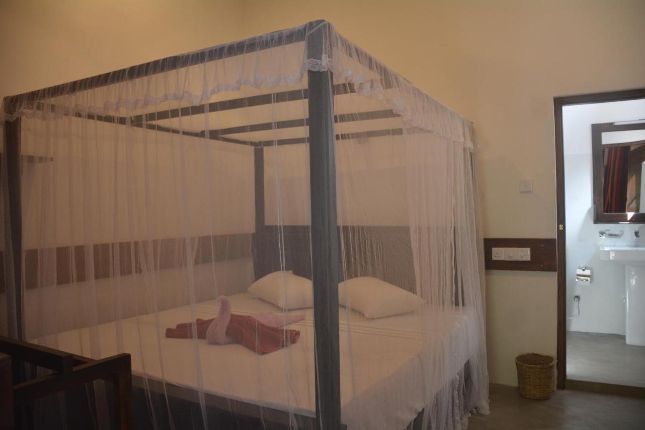Shiva'S Beach Cabanas Tangalle Esterno foto